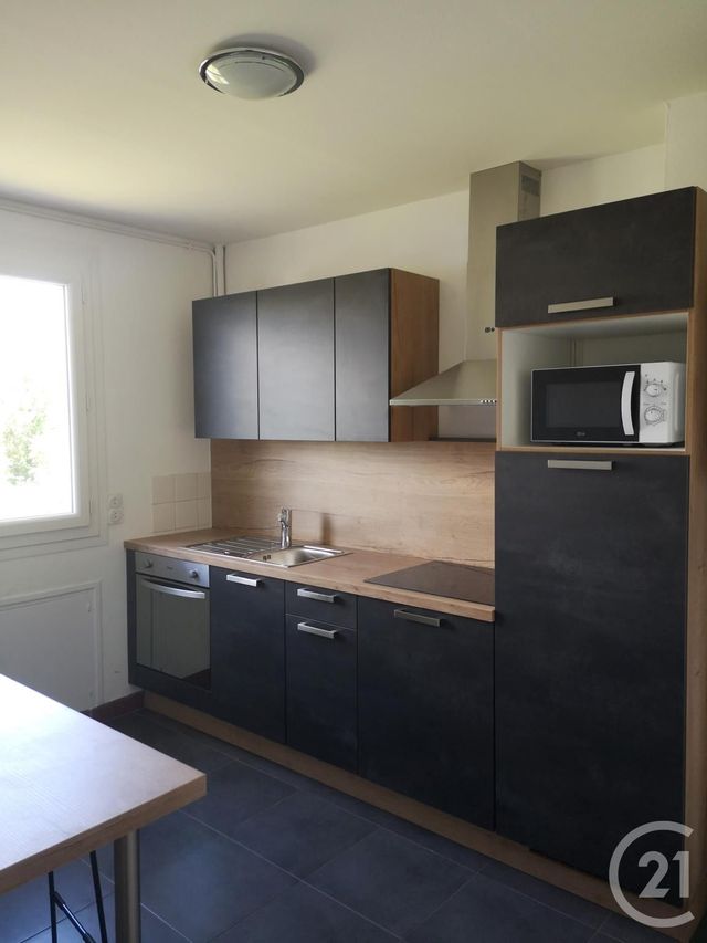 Appartement T4 à louer - 4 pièces - 67.47 m2 - LORIENT - 56 - BRETAGNE - Century 21 Ploemeur Immobilier