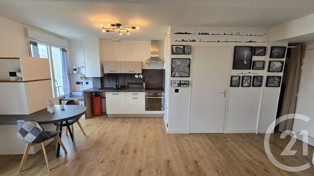 Appartement F2 à vendre - 2 pièces - 45.77 m2 - LORIENT - 56 - BRETAGNE - Century 21 Ploemeur Immobilier