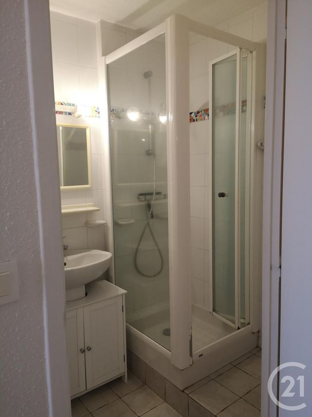 Appartement T1 à louer - 2 pièces - 35.45 m2 - PLOEMEUR - 56 - BRETAGNE - Century 21 Ploemeur Immobilier