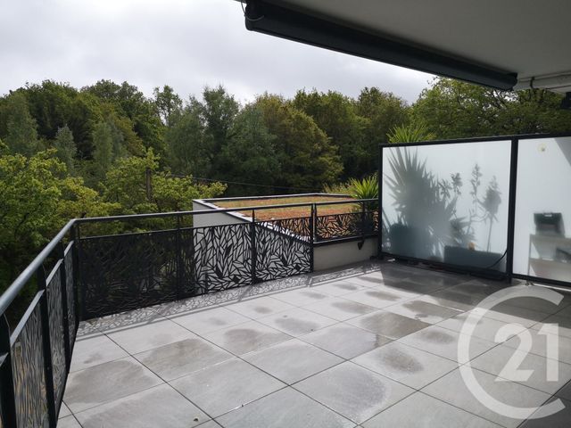Appartement T2 à louer - 3 pièces - 67.44 m2 - PLOEMEUR - 56 - BRETAGNE - Century 21 Ploemeur Immobilier
