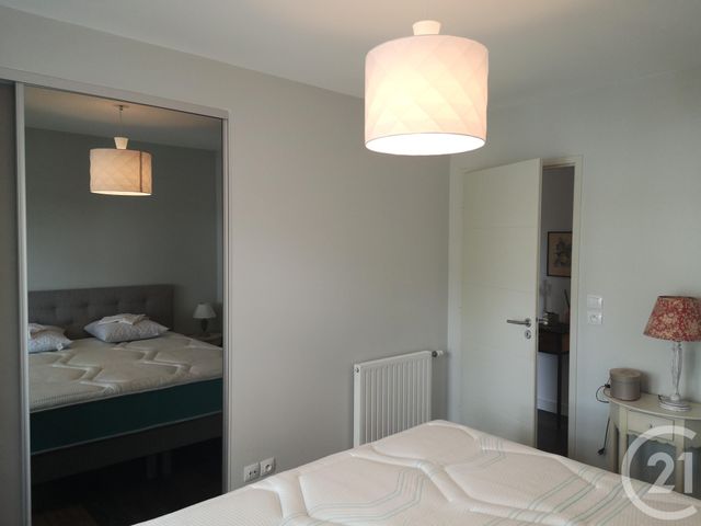Appartement T2 à louer - 3 pièces - 67.44 m2 - PLOEMEUR - 56 - BRETAGNE - Century 21 Ploemeur Immobilier