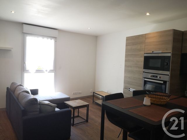 Appartement T2 à louer - 2 pièces - 38.65 m2 - PLOEMEUR - 56 - BRETAGNE - Century 21 Ploemeur Immobilier