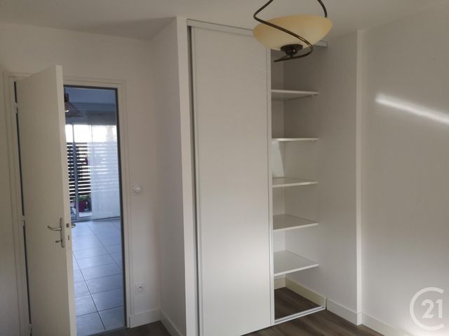 Appartement T4 à louer - 3 pièces - 74.17 m2 - PLOEMEUR - 56 - BRETAGNE - Century 21 Ploemeur Immobilier