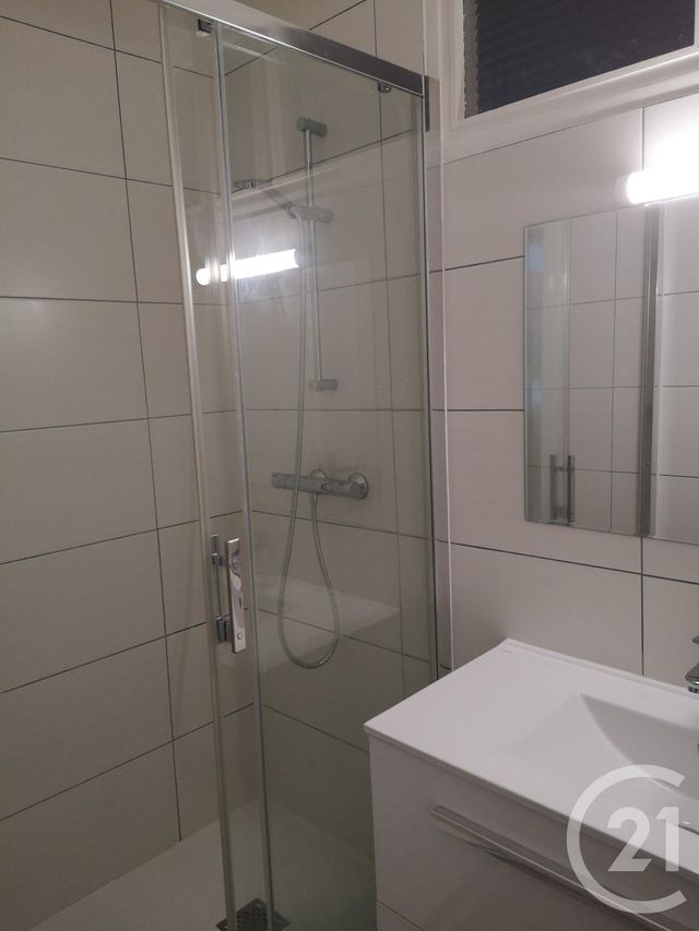 Appartement T2 à louer - 2 pièces - 36.78 m2 - PLOEMEUR - 56 - BRETAGNE - Century 21 Ploemeur Immobilier