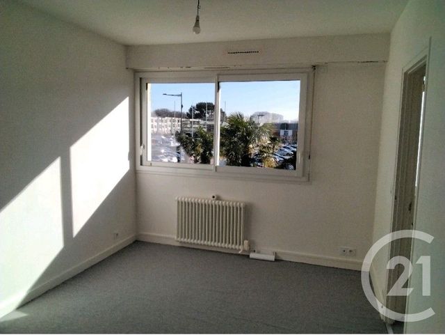 Appartement T2 à louer - 2 pièces - 36.78 m2 - PLOEMEUR - 56 - BRETAGNE - Century 21 Ploemeur Immobilier