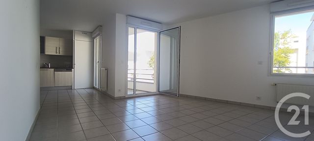 Appartement F3 à louer - 3 pièces - 67.3 m2 - PLOEMEUR - 56 - BRETAGNE - Century 21 Ploemeur Immobilier