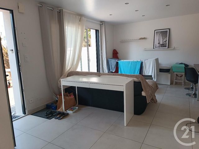 Appartement T3 à louer - 3 pièces - 46.0 m2 - LARMOR PLAGE - 56 - BRETAGNE - Century 21 Ploemeur Immobilier