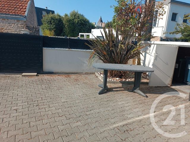 Appartement T3 à louer - 3 pièces - 46.0 m2 - LARMOR PLAGE - 56 - BRETAGNE - Century 21 Ploemeur Immobilier