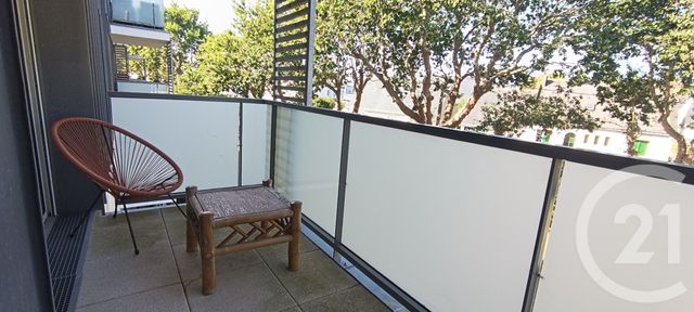 Appartement T2 à louer - 2 pièces - 47.01 m2 - PLOEMEUR - 56 - BRETAGNE - Century 21 Ploemeur Immobilier