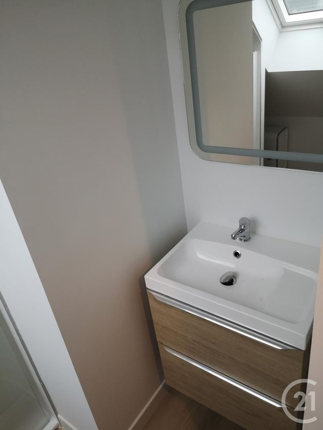 Appartement Studio cabine à louer - 2 pièces - 17.21 m2 - LORIENT - 56 - BRETAGNE - Century 21 Ploemeur Immobilier