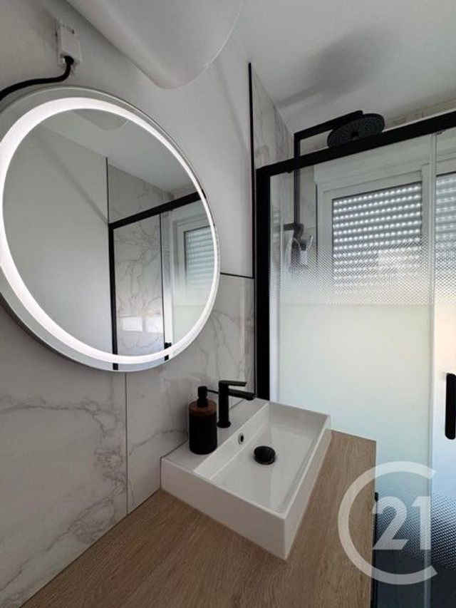 Appartement T2 à louer - 2 pièces - 34.65 m2 - LORIENT - 56 - BRETAGNE - Century 21 Ploemeur Immobilier