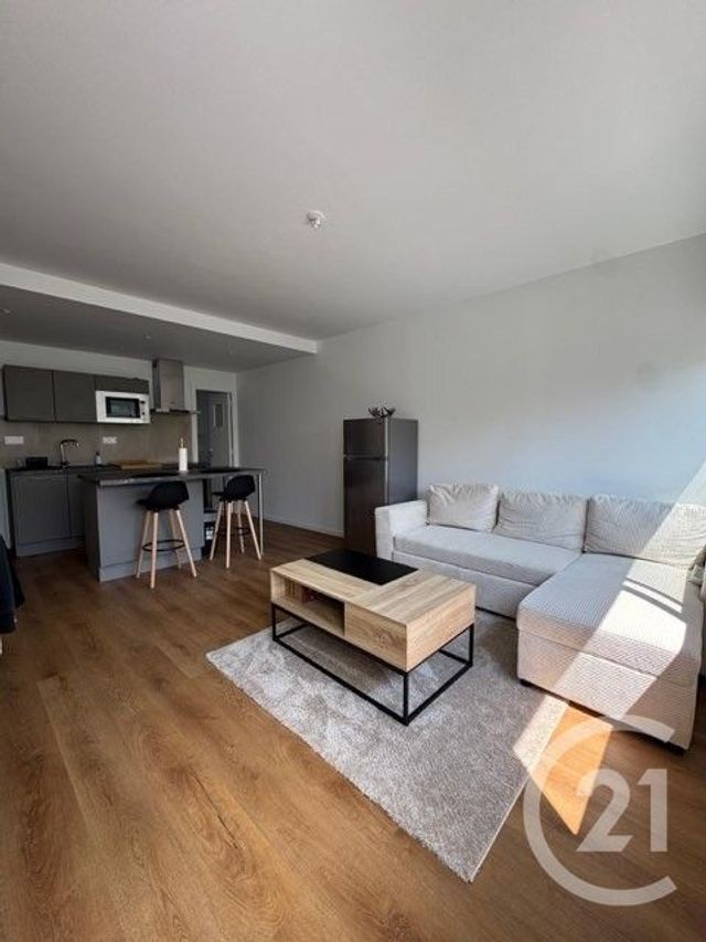 Appartement T2 à louer - 2 pièces - 34.65 m2 - LORIENT - 56 - BRETAGNE - Century 21 Ploemeur Immobilier