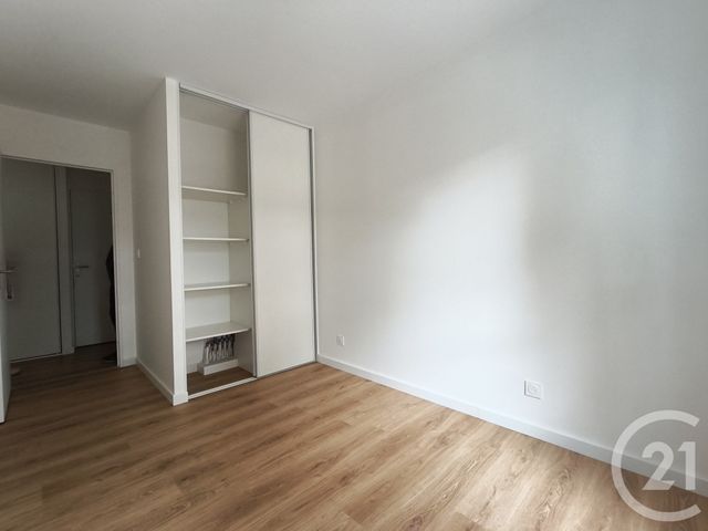 Appartement T4 à louer - 4 pièces - 90.02 m2 - PLOEMEUR - 56 - BRETAGNE - Century 21 Ploemeur Immobilier