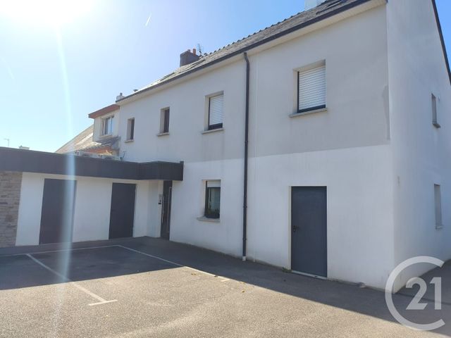 Appartement T4 à louer - 4 pièces - 40.1 m2 - PLOEMEUR - 56 - BRETAGNE - Century 21 Ploemeur Immobilier