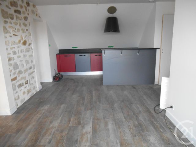 Appartement T4 à louer - 4 pièces - 40.1 m2 - PLOEMEUR - 56 - BRETAGNE - Century 21 Ploemeur Immobilier