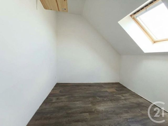 Appartement T4 à louer - 4 pièces - 40.1 m2 - PLOEMEUR - 56 - BRETAGNE - Century 21 Ploemeur Immobilier